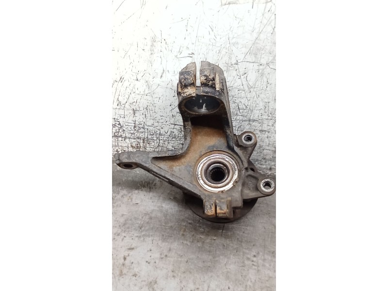 Recambio de mangueta delantera izquierda para peugeot 205 ii (20a/c) 1.7 diesel referencia OEM IAM   