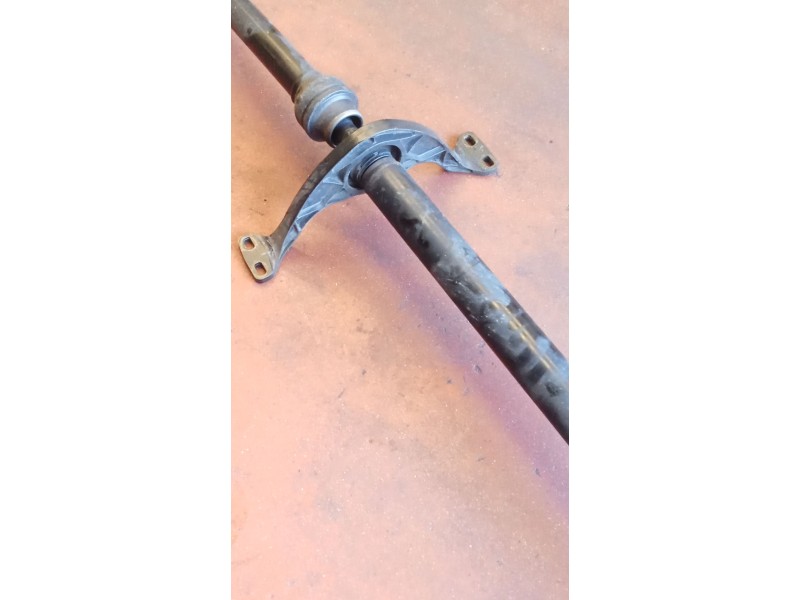 Recambio de transmision central para volkswagen tiguan (5n_) 2.0 tdi referencia OEM IAM 5N0521101E  