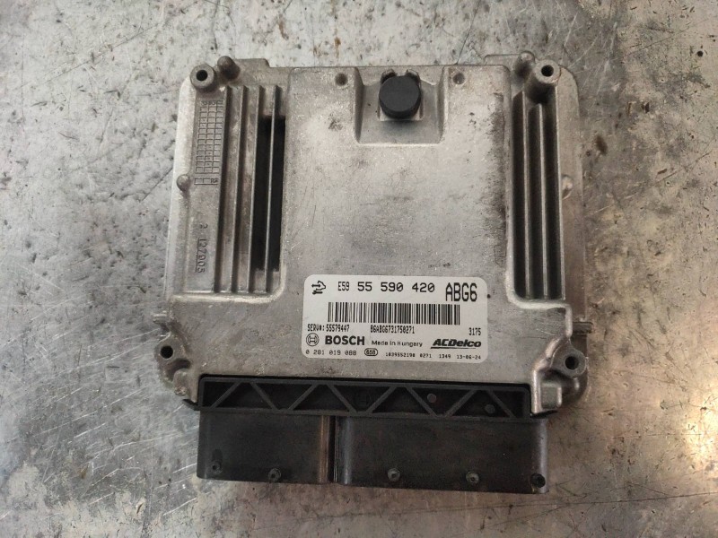 Recambio de centralita motor uce para opel insignia berlina edition referencia OEM IAM 0281019088 55590420 55579447 ABG6