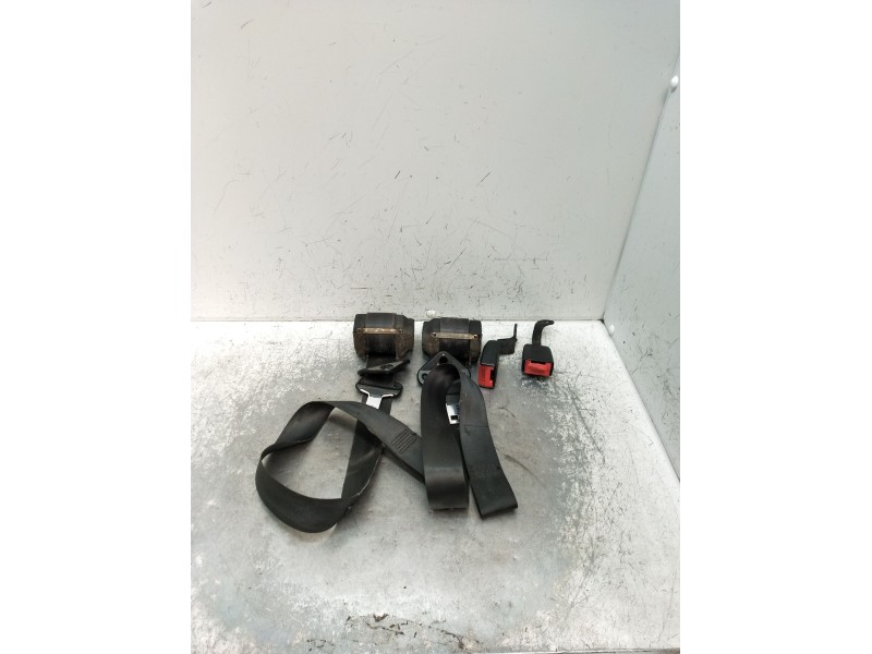 Recambio de juego cinturones delantero para peugeot 205 ii (20a/c) 1.7 diesel referencia OEM IAM  3P 