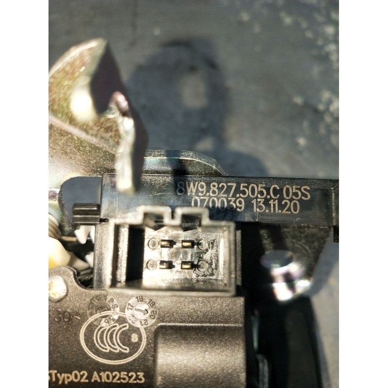 Recambio de motor cierre centralizado porton para audi a3 sportback (8ya, 8yf) 35 tdi referencia OEM IAM 8W9827505C05S 070039 5P