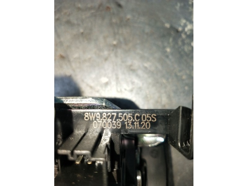 Recambio de motor cierre centralizado porton para audi a3 sportback (8ya, 8yf) 35 tdi referencia OEM IAM 8W9827505C05S 070039 5P
