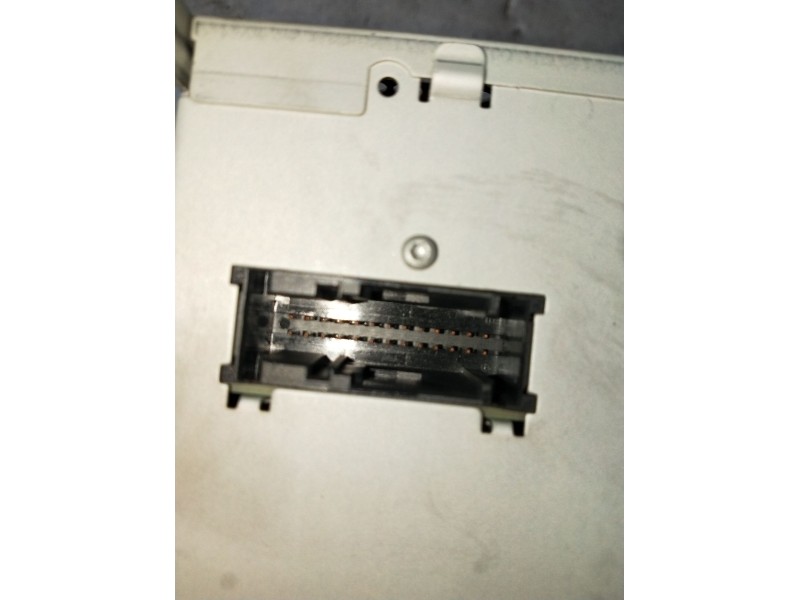 Recambio de sistema audio / radio cd para volkswagen tiguan (5n_) 2.0 tdi referencia OEM IAM 3C8035279F SISTEMA DE AUDIO 