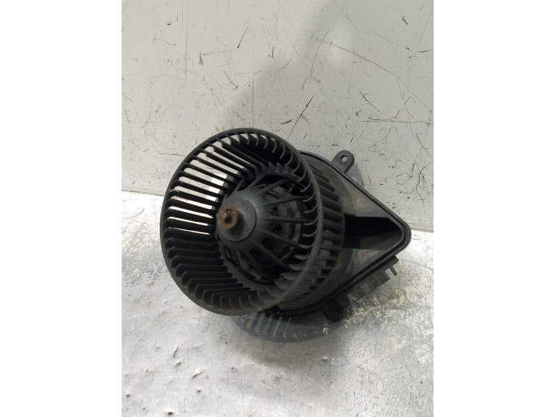 Recambio de motor calefaccion para citroën xantia berlina 1.9 td sx referencia OEM IAM   