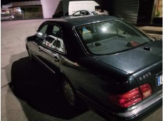 mercedes clase e (w210) berlina diesel del año 1997 2