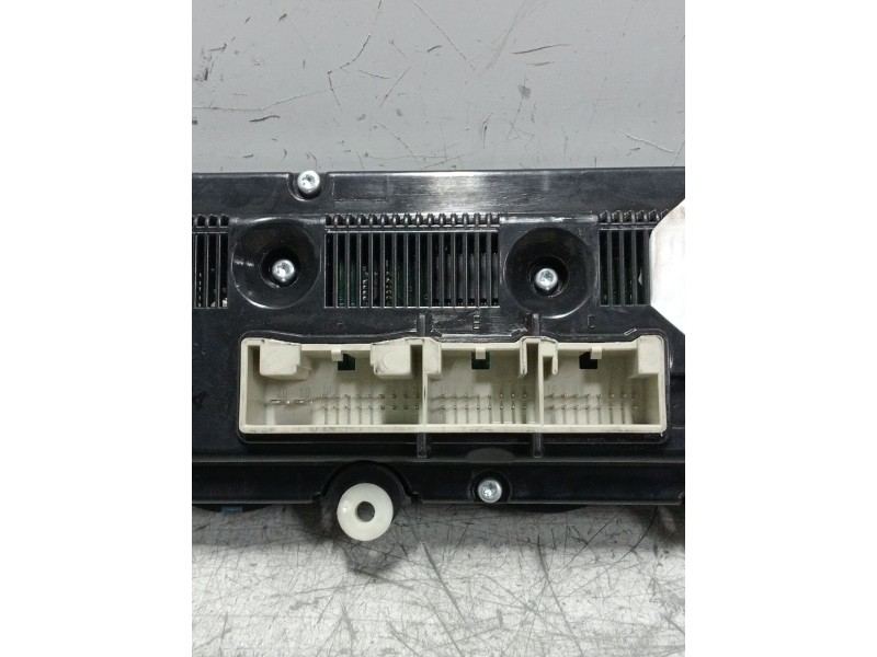 Recambio de mando climatizador para nissan almera tino (v10m) acenta referencia OEM IAM 28395BU700 CSW8230D 