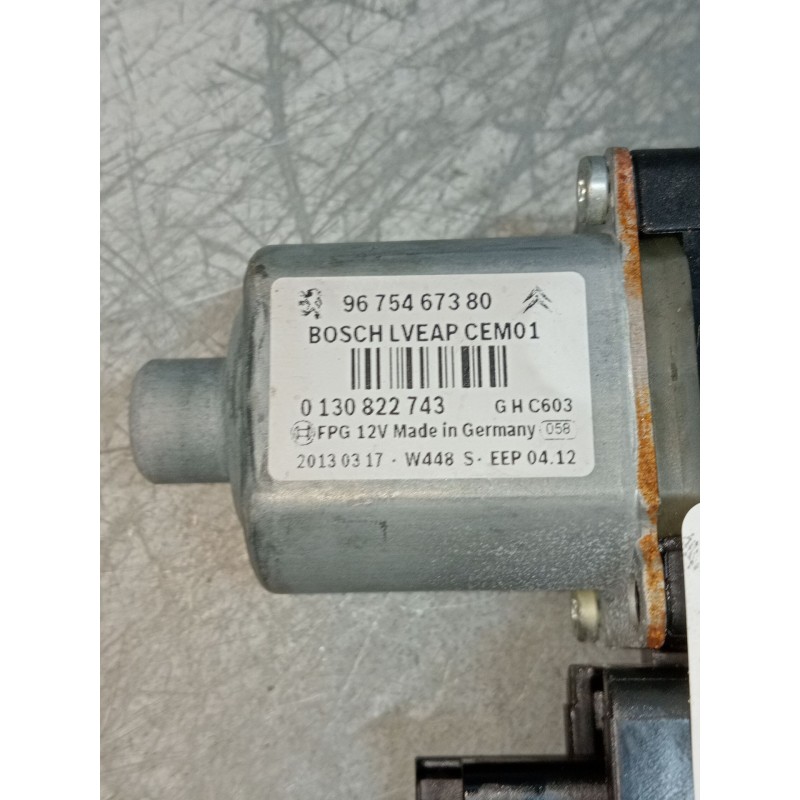 Recambio de elevalunas delantero derecho para peugeot 308 i (4a_, 4c_) 1.6 hdi referencia OEM IAM 9675467380 0130822743 5P