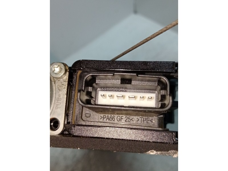 Recambio de elevalunas delantero izquierdo para peugeot 308 i (4a_, 4c_) 1.6 hdi referencia OEM IAM 9675467480 0130822742 5P