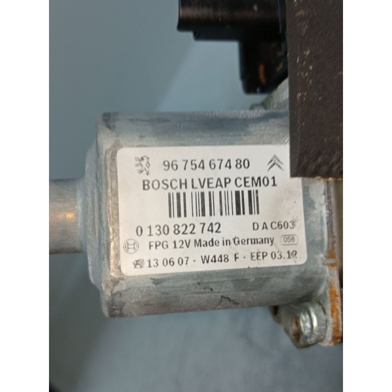 Recambio de elevalunas delantero izquierdo para peugeot 308 i (4a_, 4c_) 1.6 hdi referencia OEM IAM 9675467480 0130822742 5P