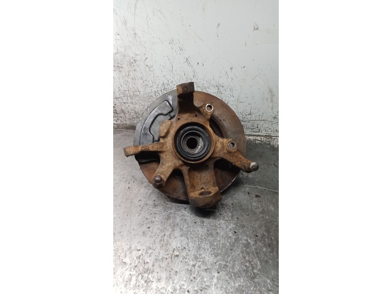 Recambio de mangueta delantera derecha para nissan terrano ii (r20) 2.7 tdi 4wd referencia OEM IAM   