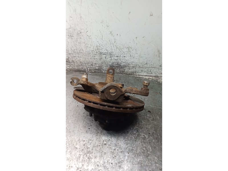 Recambio de mangueta delantera derecha para nissan terrano ii (r20) 2.7 tdi 4wd referencia OEM IAM   