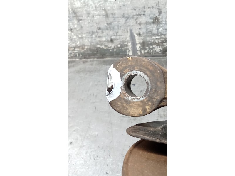 Recambio de mangueta delantera derecha para nissan terrano ii (r20) 2.7 tdi 4wd referencia OEM IAM   