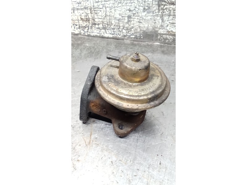 Recambio de valvula egr para nissan terrano ii (r20) 2.7 tdi 4wd referencia OEM IAM 72233200  