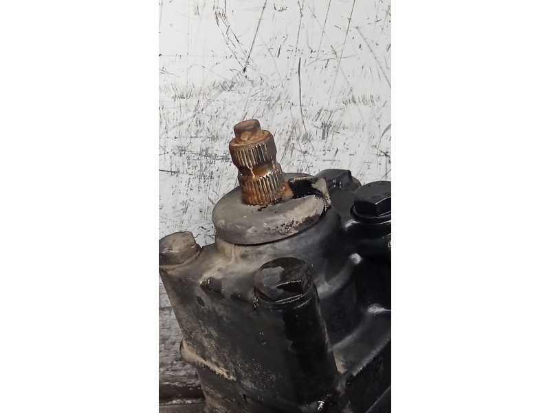 Recambio de caja direccion para nissan terrano ii (r20) 2.7 tdi 4wd referencia OEM IAM 8074974603 490017F010 