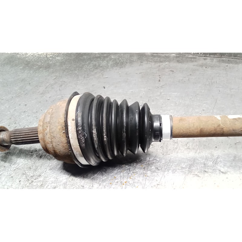 Recambio de transmision delantera izquierda para renault clio ii (bb_, cb_) 1.4 (b/cb0c, b/cb0s) referencia OEM IAM   