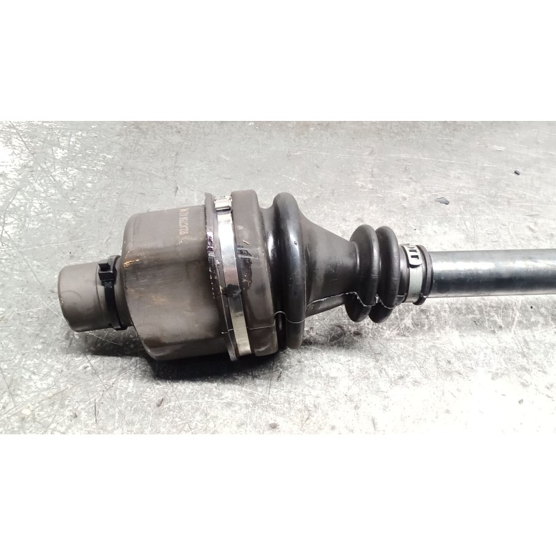 Recambio de transmision delantera derecha para renault clio ii (bb_, cb_) 1.4 (b/cb0c, b/cb0s) referencia OEM IAM   