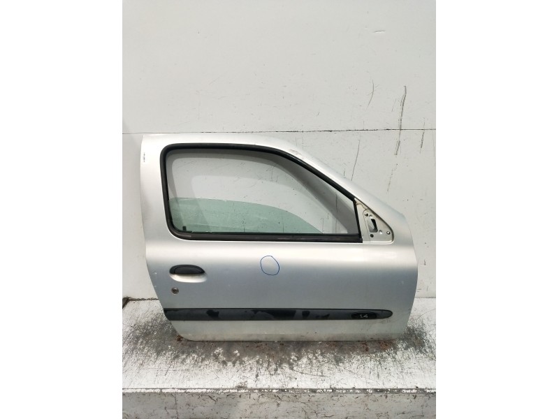Recambio de puerta delantera derecha para renault clio ii (bb_, cb_) 1.4 (b/cb0c, b/cb0s) referencia OEM IAM  VER FOTOS 3P