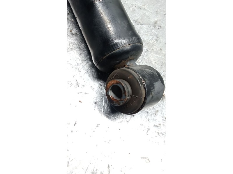 Recambio de amortiguador trasero izquierdo para citroën c4 ii (nc_) 1.2 thp 130 referencia OEM IAM 9811519480  