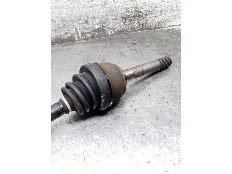 Recambio de transmision delantera izquierda para nissan terrano ii (r20) 2.7 tdi 4wd referencia OEM IAM   