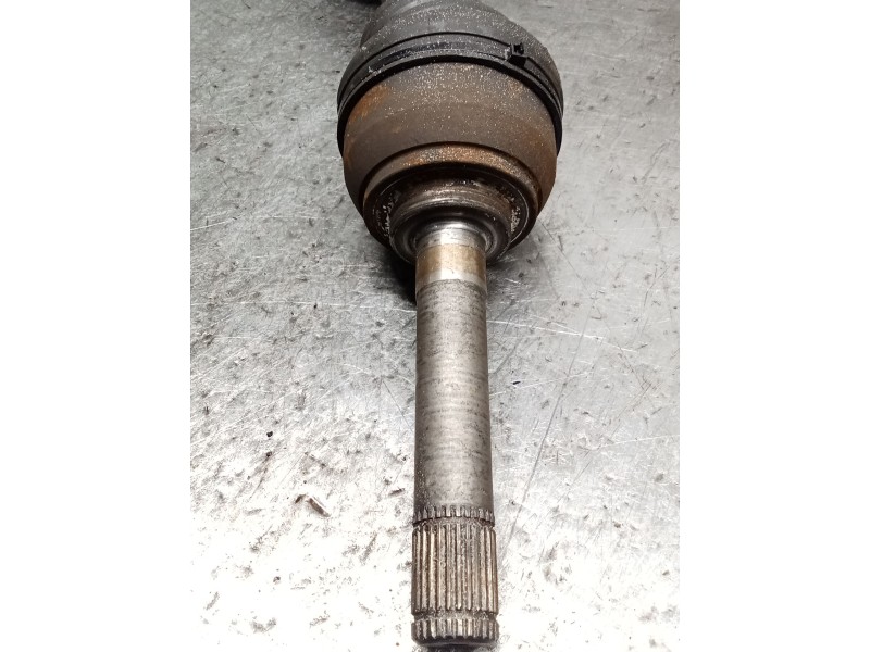 Recambio de transmision delantera izquierda para nissan terrano ii (r20) 2.7 tdi 4wd referencia OEM IAM   