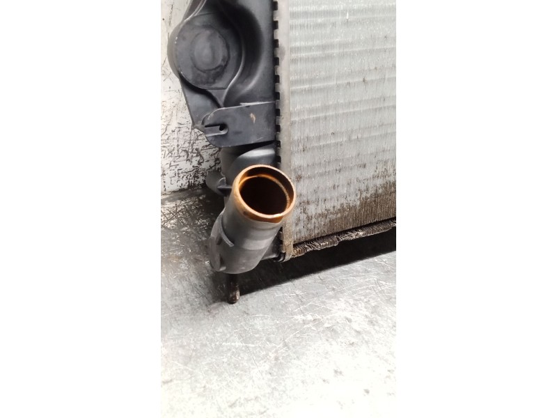 Recambio de radiador agua para renault clio ii (bb_, cb_) 1.4 (b/cb0c, b/cb0s) referencia OEM IAM 7700836301G 856462E 