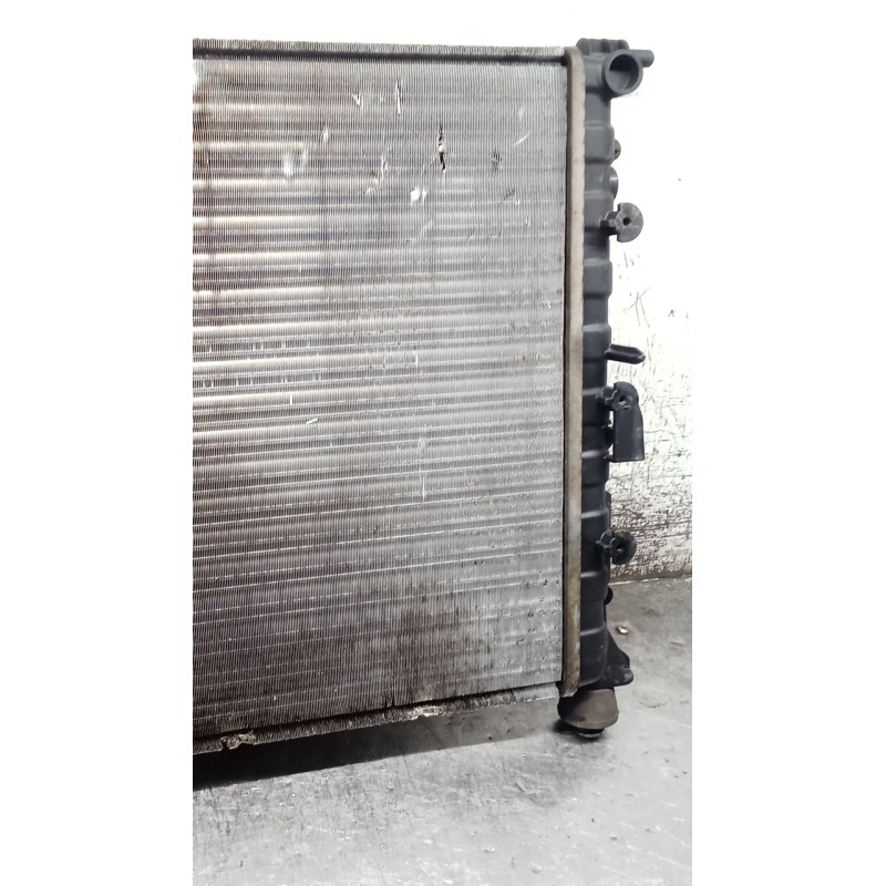 Recambio de radiador agua para renault clio ii (bb_, cb_) 1.4 (b/cb0c, b/cb0s) referencia OEM IAM 7700836301G 856462E 