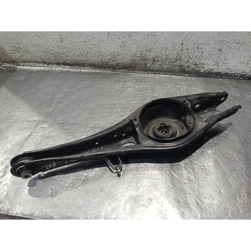 Recambio de brazo suspension inferior trasero izquierdo para audi a3 sportback (8ya, 8yf) 35 tdi referencia OEM IAM 5WA505311A  