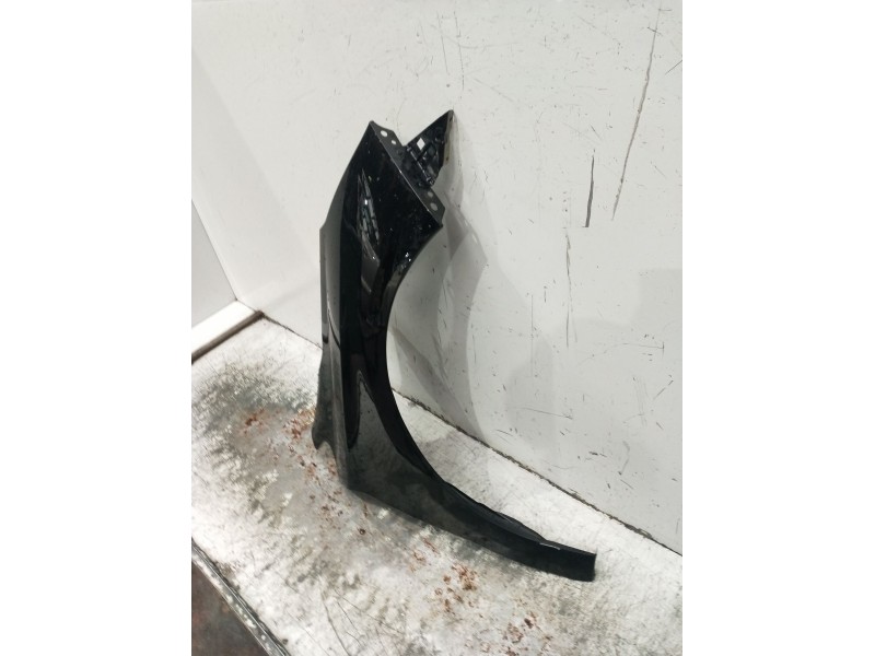 Recambio de aleta delantera derecha para citroën c4 ii (nc_) 1.2 thp 130 referencia OEM IAM   