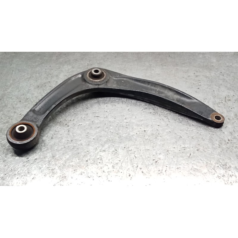 Recambio de brazo suspension inferior delantero izquierdo para citroën c4 ii (nc_) 1.2 thp 130 referencia OEM IAM 833548 7BTGM1 
