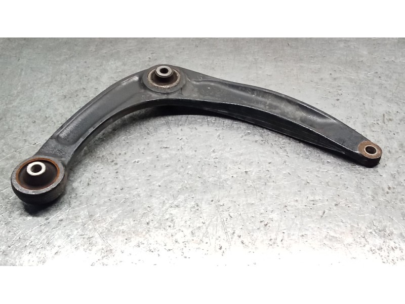 Recambio de brazo suspension inferior delantero izquierdo para citroën c4 ii (nc_) 1.2 thp 130 referencia OEM IAM 833548 7BTGM1 