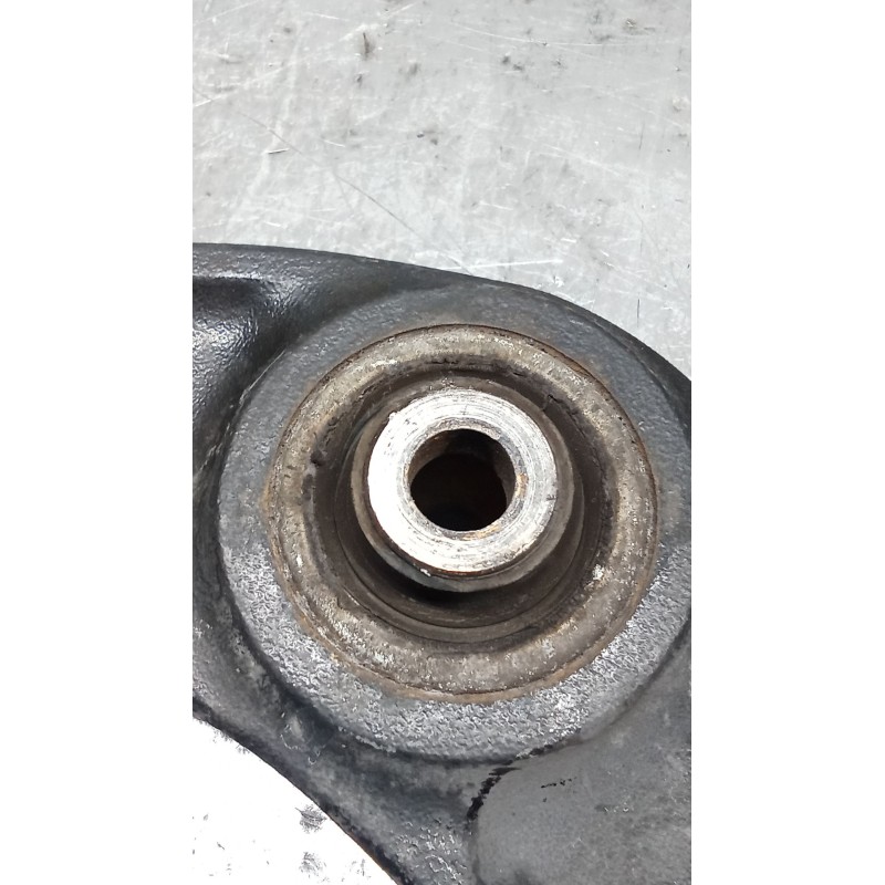 Recambio de brazo suspension inferior delantero izquierdo para citroën c4 ii (nc_) 1.2 thp 130 referencia OEM IAM 833548 7BTGM1 