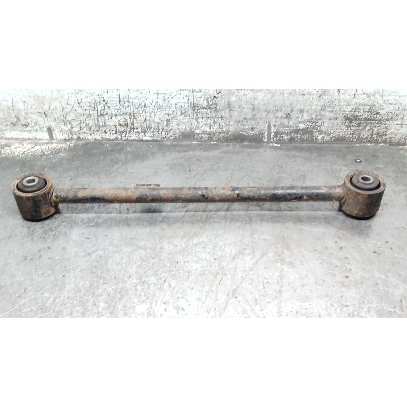 Recambio de brazo suspension superior trasero izquierdo para nissan terrano ii (r20) 2.7 tdi 4wd referencia OEM IAM   
