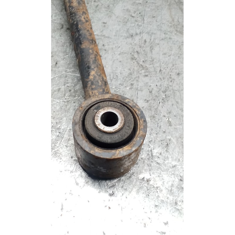 Recambio de brazo suspension superior trasero izquierdo para nissan terrano ii (r20) 2.7 tdi 4wd referencia OEM IAM   