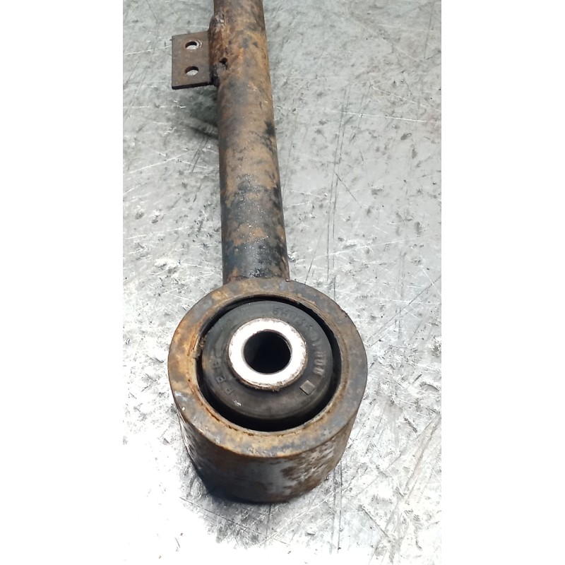 Recambio de brazo suspension superior trasero derecho para nissan terrano ii (r20) 2.7 tdi 4wd referencia OEM IAM   