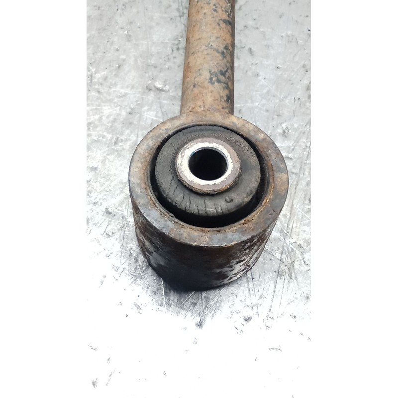Recambio de brazo suspension superior trasero derecho para nissan terrano ii (r20) 2.7 tdi 4wd referencia OEM IAM   