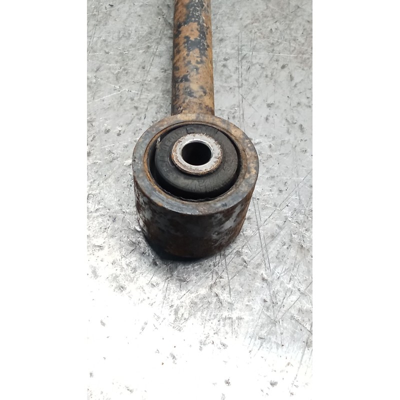 Recambio de brazo suspension superior trasero derecho para nissan terrano ii (r20) 2.7 tdi 4wd referencia OEM IAM   