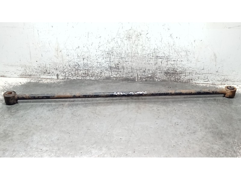 Recambio de brazo suspension inferior trasero derecho para nissan terrano ii (r20) 2.7 tdi 4wd referencia OEM IAM BARRA PANHARD 