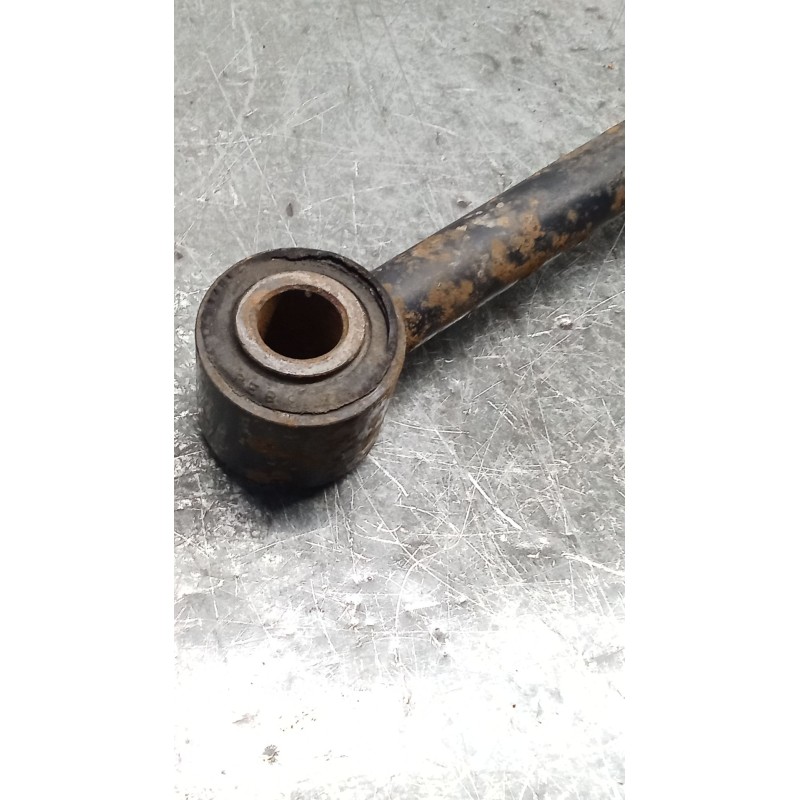 Recambio de brazo suspension inferior trasero derecho para nissan terrano ii (r20) 2.7 tdi 4wd referencia OEM IAM BARRA PANHARD 