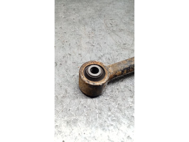 Recambio de brazo suspension inferior trasero derecho para nissan terrano ii (r20) 2.7 tdi 4wd referencia OEM IAM BARRA PANHARD 