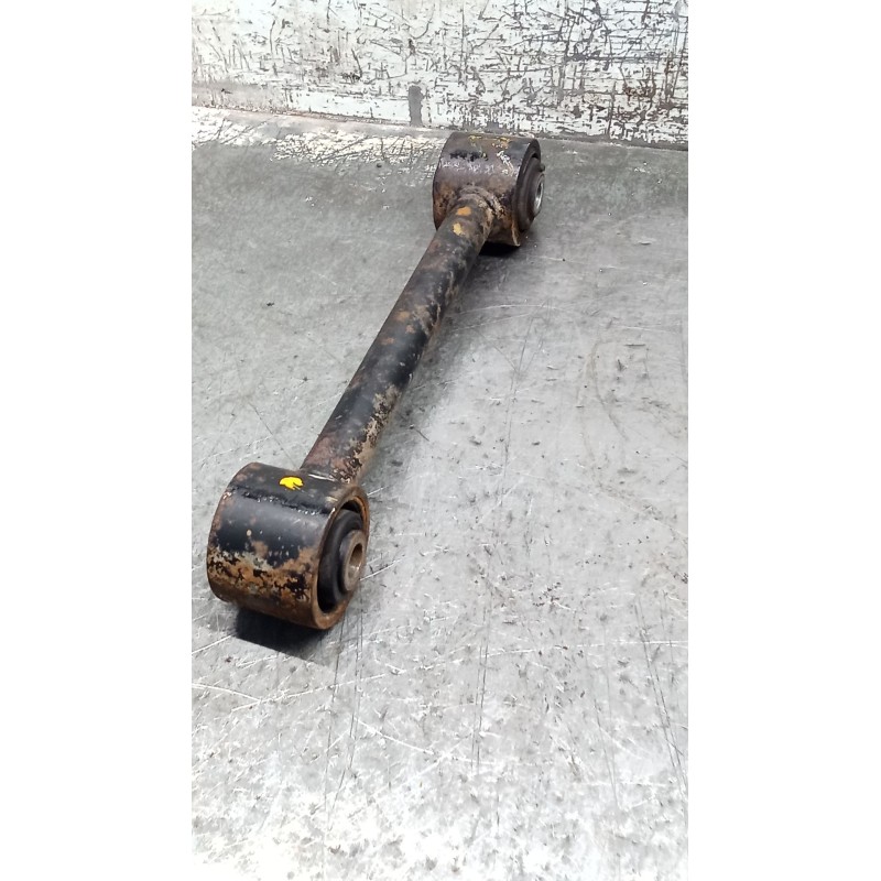 Recambio de brazo suspension superior trasero derecho para nissan terrano ii (r20) 2.7 tdi 4wd referencia OEM IAM   