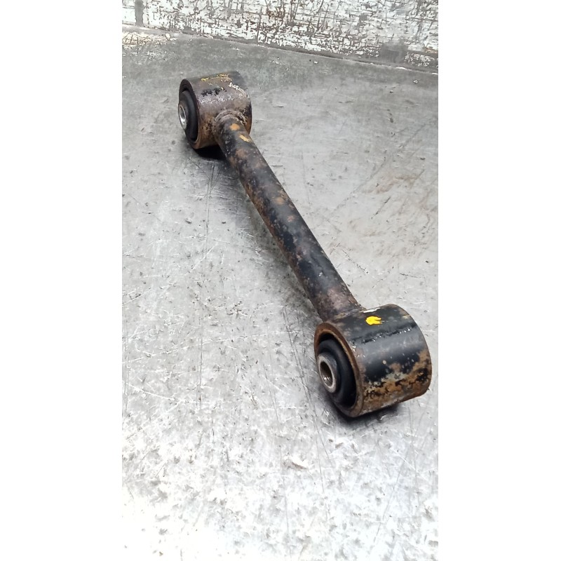 Recambio de brazo suspension superior trasero derecho para nissan terrano ii (r20) 2.7 tdi 4wd referencia OEM IAM   