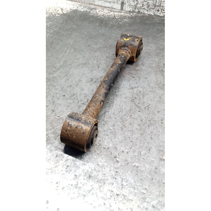 Recambio de brazo suspension superior trasero izquierdo para nissan terrano ii (r20) 2.7 tdi 4wd referencia OEM IAM   