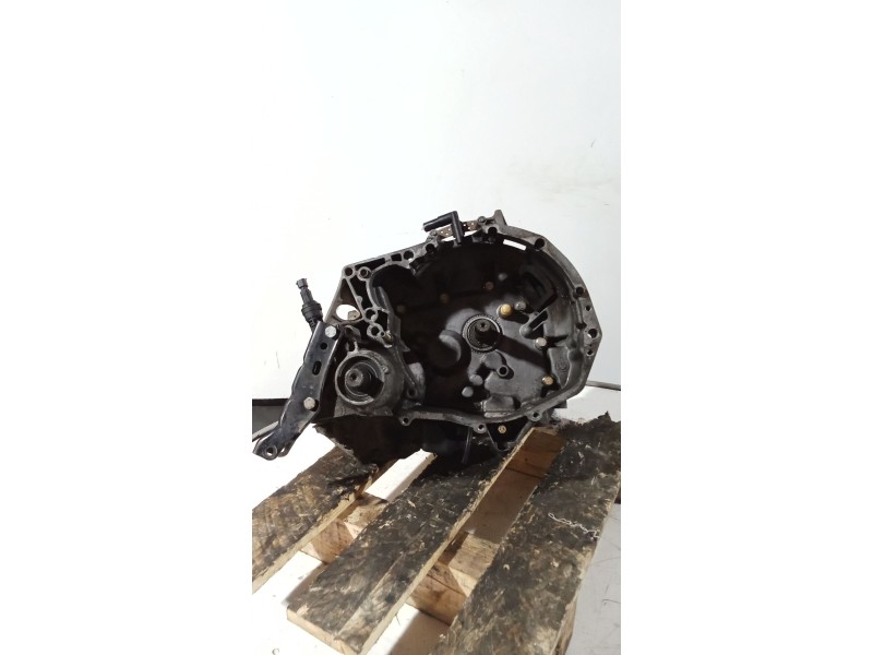 Recambio de caja cambios para renault clio ii (bb_, cb_) 1.4 (b/cb0c, b/cb0s) referencia OEM IAM JB1185 5v 5017358