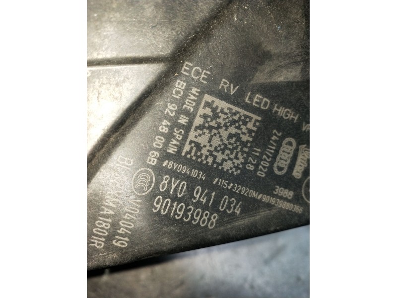 Recambio de faro derecho para audi a3 sportback (8ya, 8yf) 35 tdi referencia OEM IAM 8Y0941034 90193988 VER FOTOS