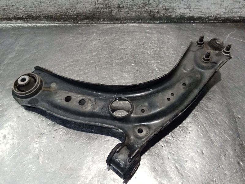 Recambio de brazo suspension inferior delantero derecho para audi a3 sportback (8ya, 8yf) 35 tdi referencia OEM IAM 5WA407152  