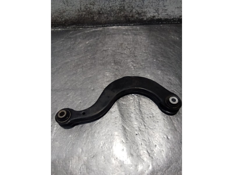Recambio de brazo suspension inferior trasero derecho para audi a3 sportback (8ya, 8yf) 35 tdi referencia OEM IAM 5Q0505323D  