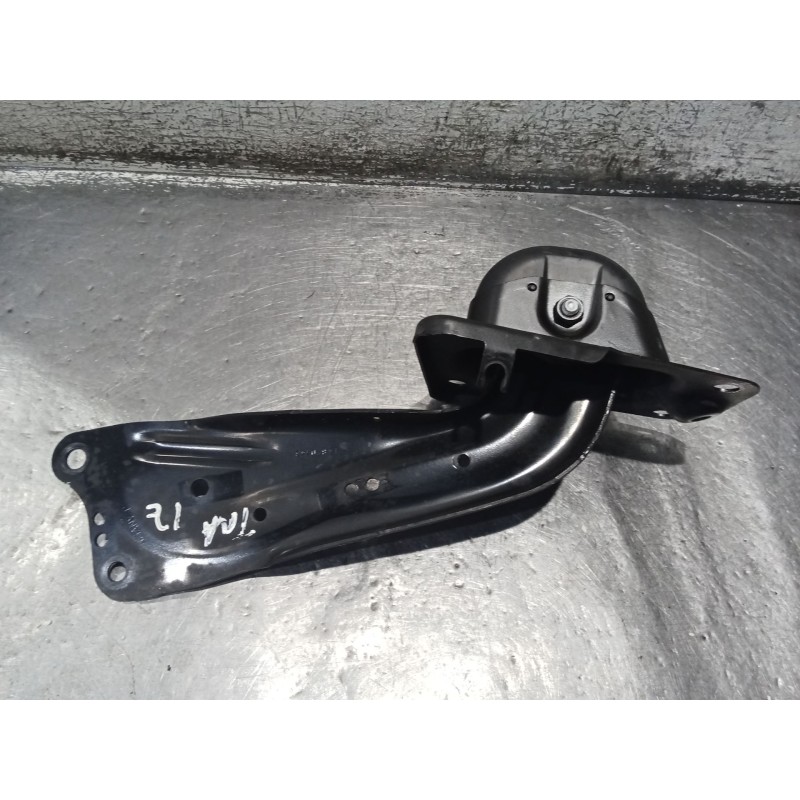 Recambio de brazo suspension superior trasero izquierdo para audi a3 sportback (8ya, 8yf) 35 tdi referencia OEM IAM   