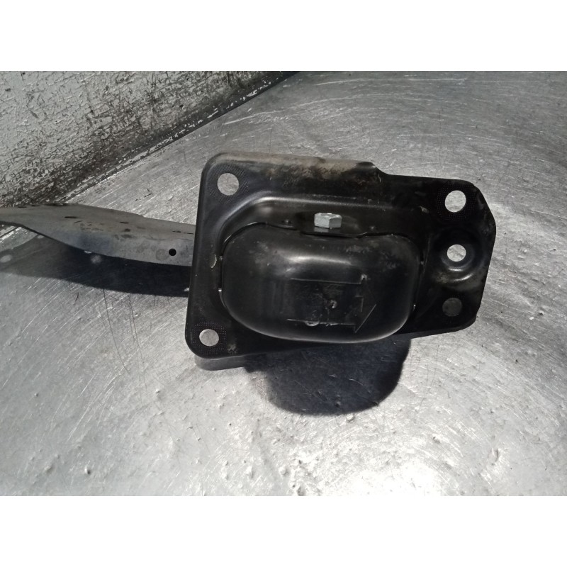 Recambio de brazo suspension superior trasero izquierdo para audi a3 sportback (8ya, 8yf) 35 tdi referencia OEM IAM   