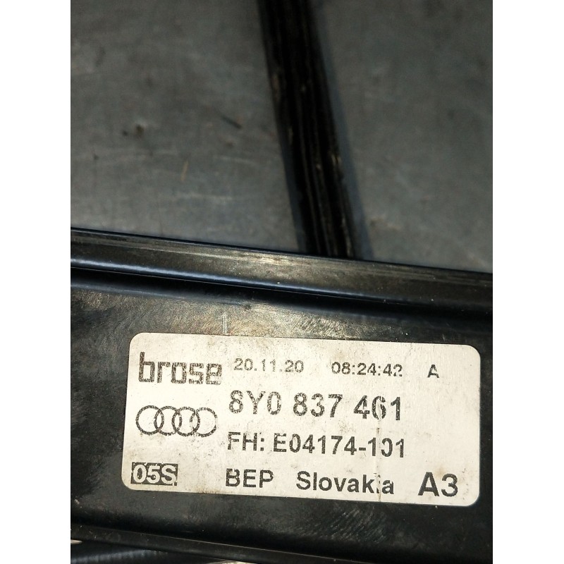 Recambio de elevalunas delantero izquierdo para audi a3 sportback (8ya, 8yf) 35 tdi referencia OEM IAM 8Y0837461 E04174101 5P