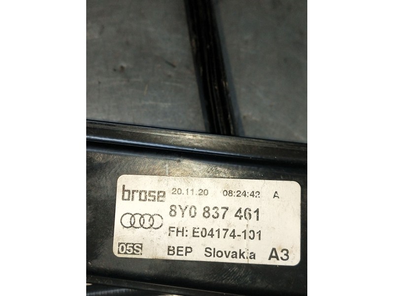 Recambio de elevalunas delantero izquierdo para audi a3 sportback (8ya, 8yf) 35 tdi referencia OEM IAM 8Y0837461 E04174101 5P